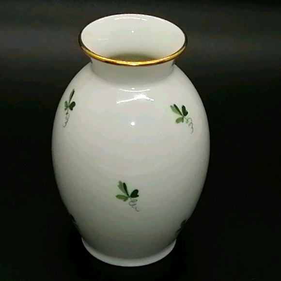 SOLD.           VTG. Augarten Wien Austria Bud Vase St. Patrick's - Picture 1 of 12